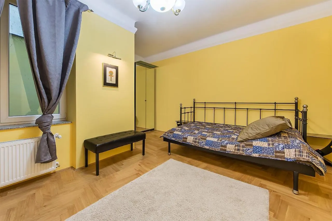 Apartment In Heart Of Prague - 2Br 2Ba Elegant Downtown Apt