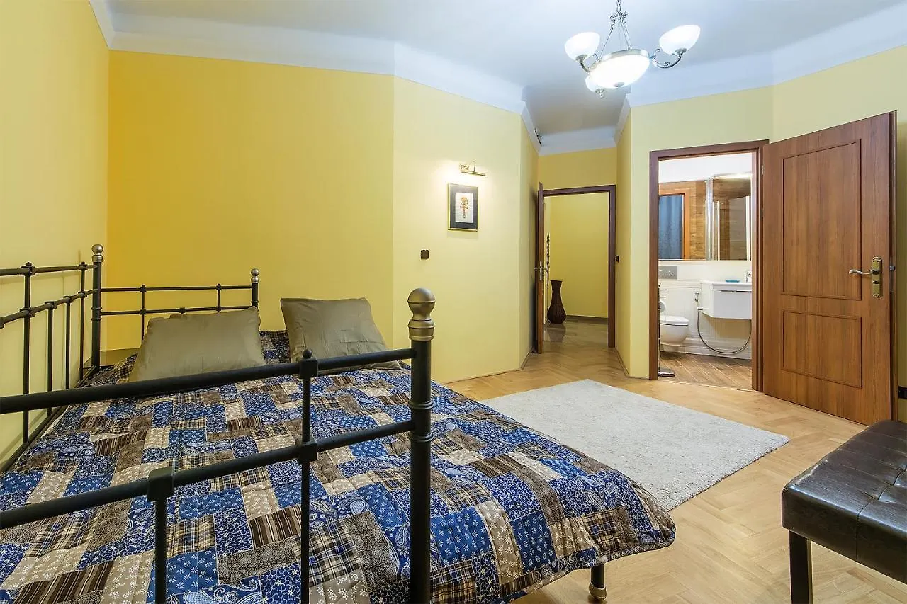 In Heart Of Prague - 2Br 2Ba Elegant Downtown Apt Czech Republic