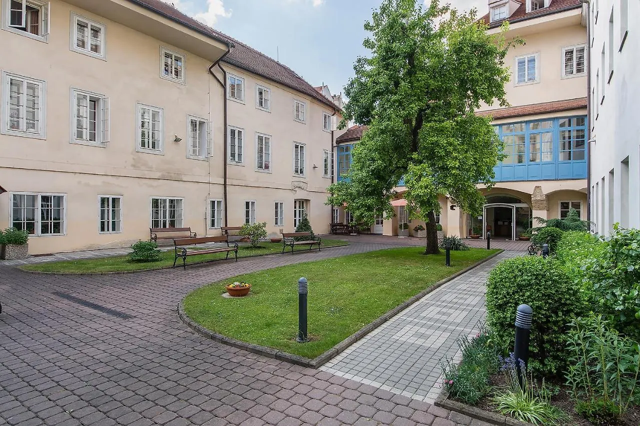 In Heart Of Prague - 2Br 2Ba Elegant Downtown Apt 0*,